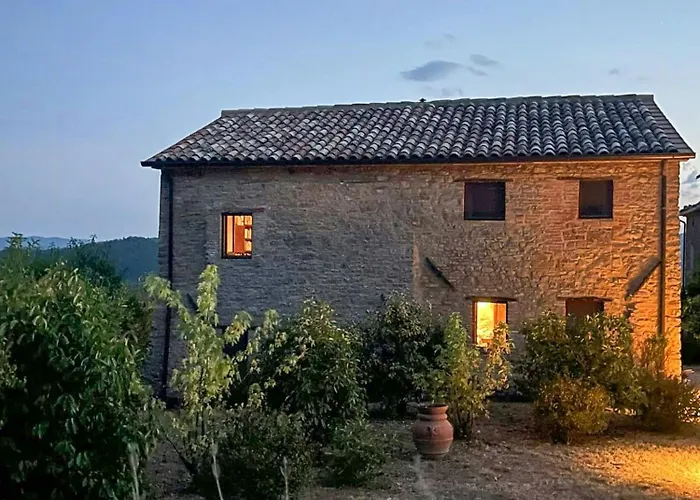 Casa de Férias Historic With Panoramic Pool Monte Santa Maria Tiberina